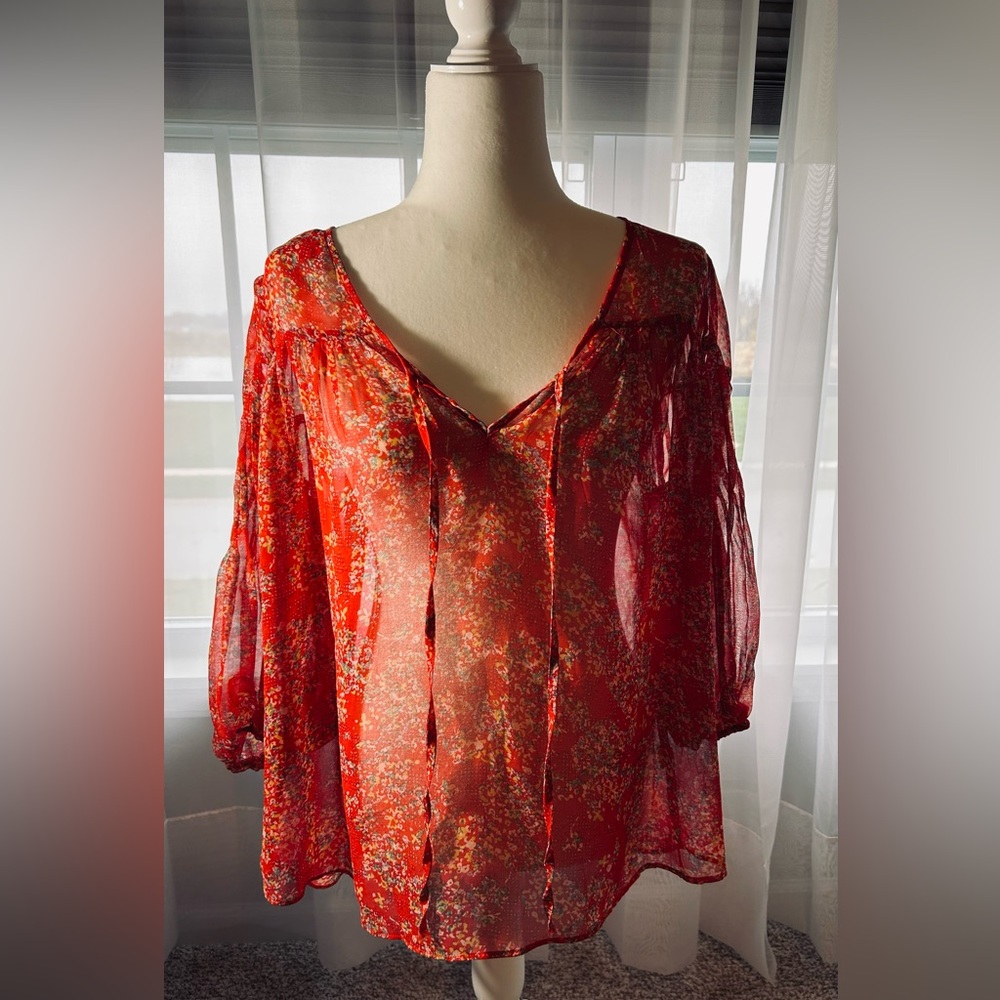 PINS AND NEEDLES Floral Peasant Top